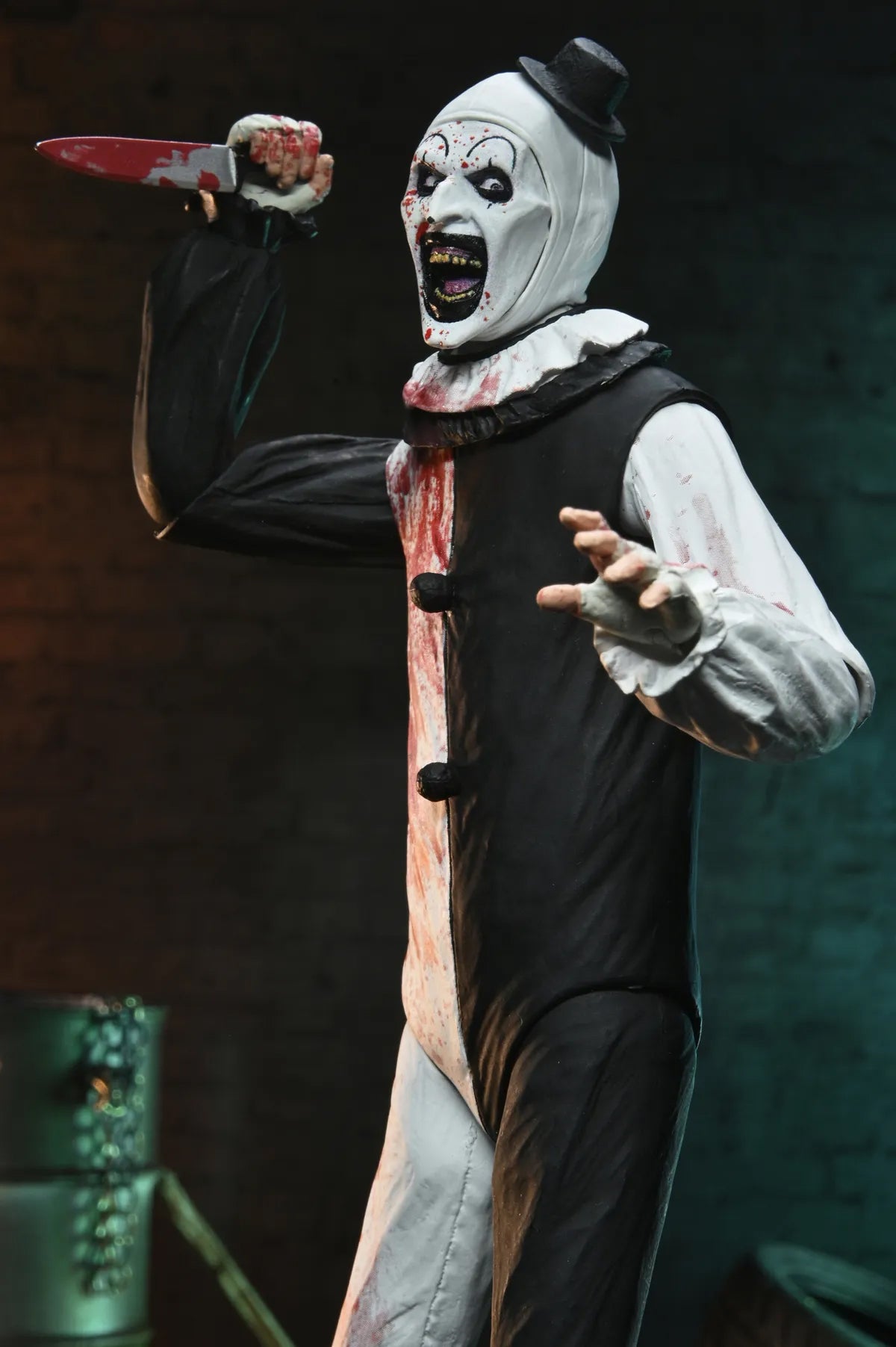Terrifier Art The Clown Ultimate Blood Splattered Actionfigur 17 cm PRE-ORDER
