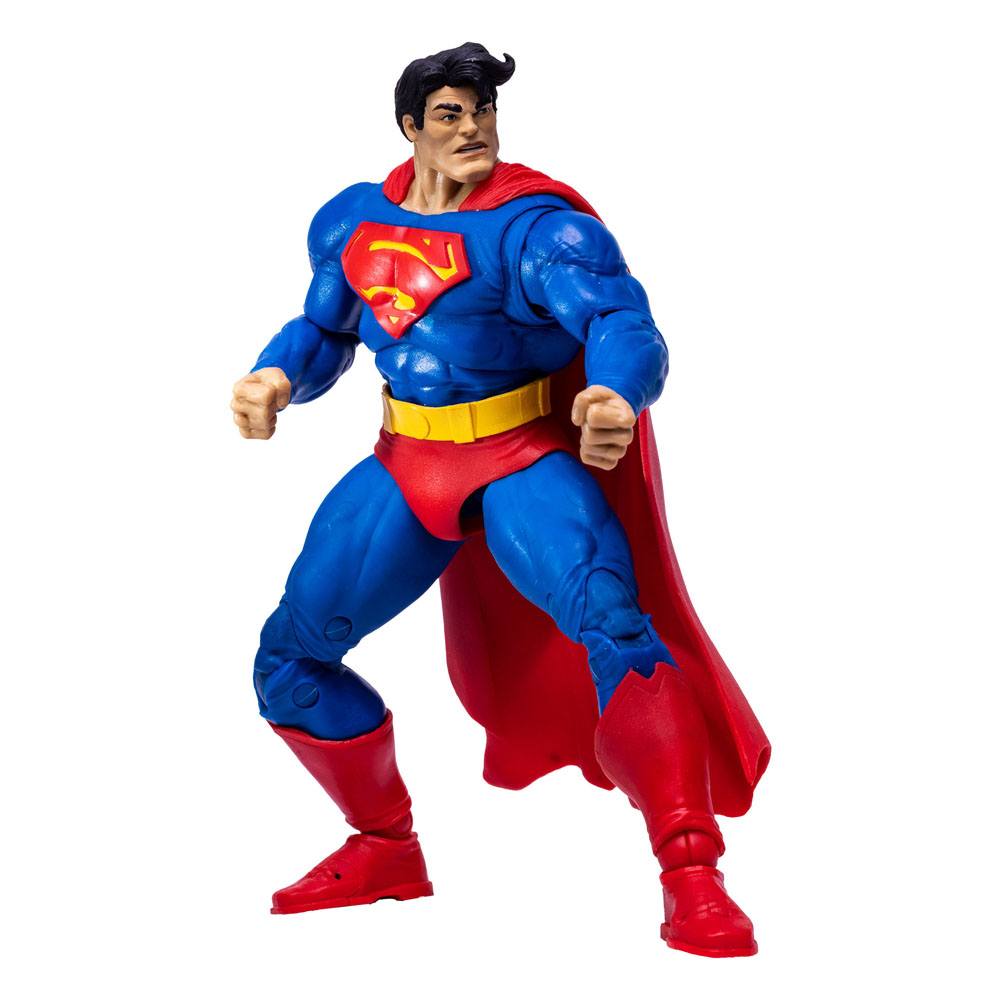 Superman vs. Armored Batman DC Actionfiguren Collector Multipack 18 cm - ein Kniepanzer von Batman abgefallen