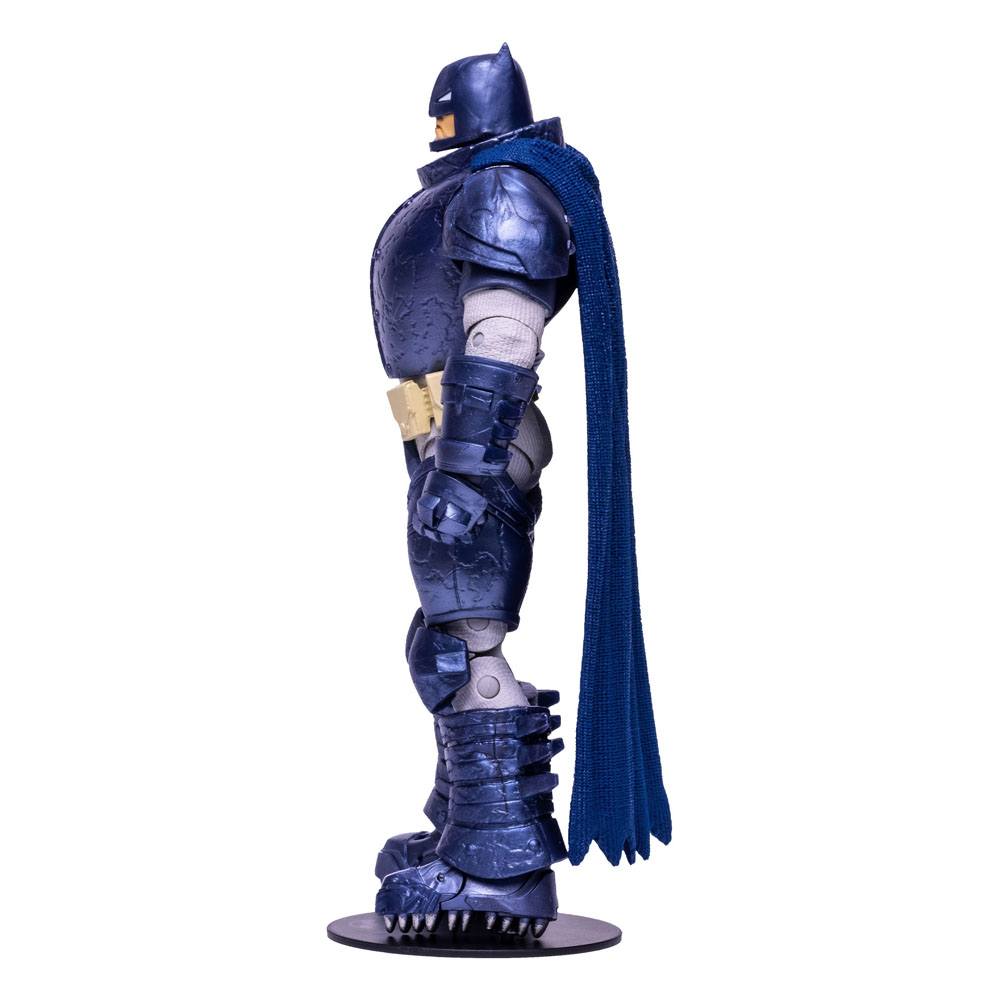 Superman vs. Armored Batman DC Actionfiguren Collector Multipack 18 cm - ein Kniepanzer von Batman abgefallen