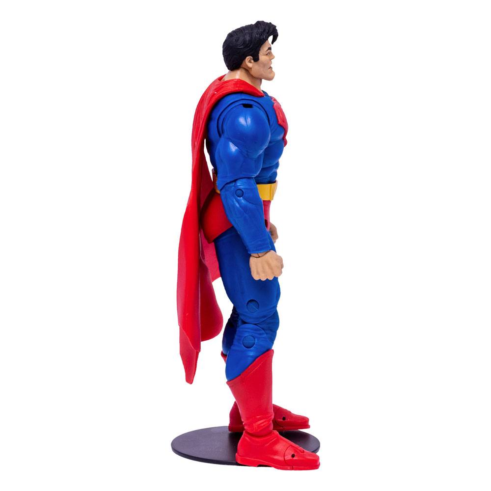 Superman vs. Armored Batman DC Actionfiguren Collector Multipack 18 cm - ein Kniepanzer von Batman abgefallen