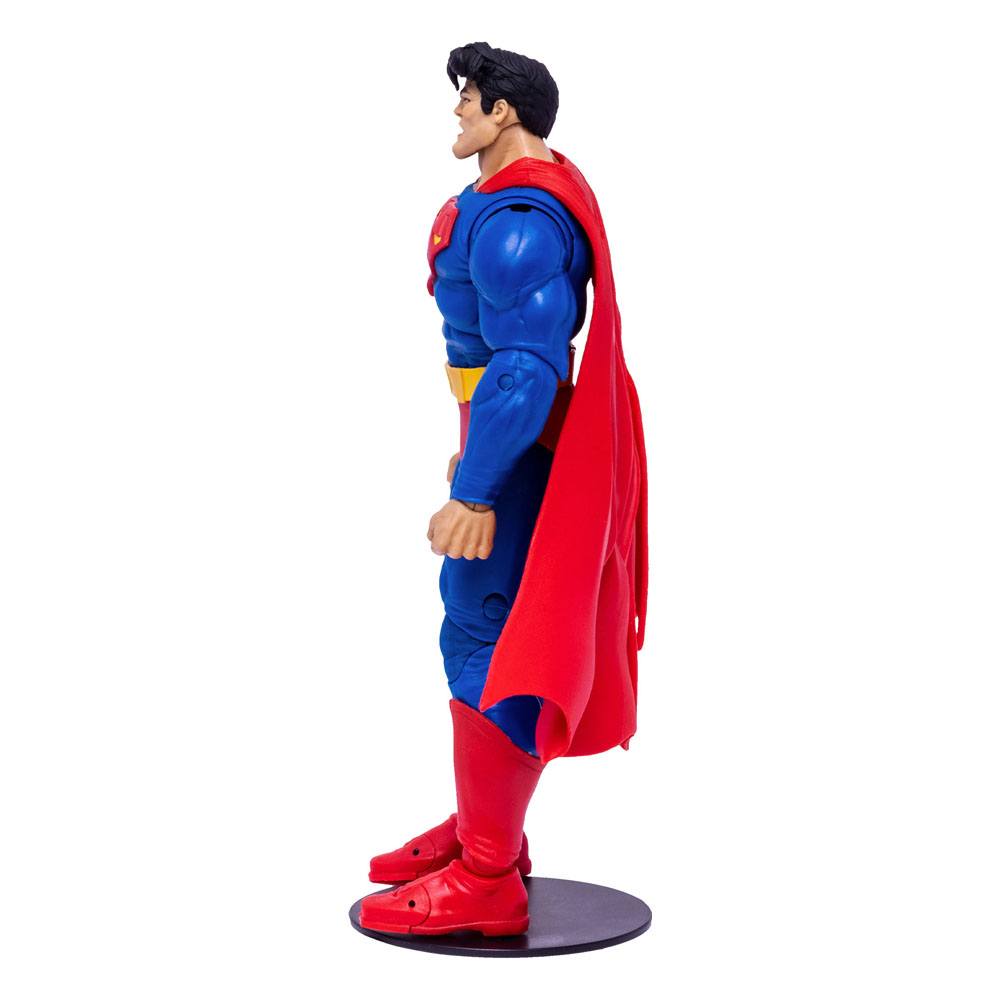 Superman vs. Armored Batman DC Actionfiguren Collector Multipack 18 cm - ein Kniepanzer von Batman abgefallen