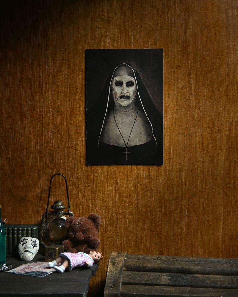 The Conjuring Universe Figur Ultimate The Nun (Valak) 18 cm
